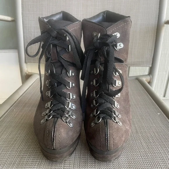 XHILARATION HIGH HEELED PLATFORM HIKING LACE UP BOOTS - Picture 5 of 11